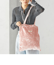 【SHIPS別注/PINK RIBBONチャリティー】Uhr: ポリエステル ベロア トート バッグ