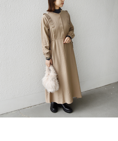 新品同様 モノグラム ジッパースリーブ Tシャツドレス カーキ Lサイズ 新品同様 モノグラム ジッパースリーブ Tシャツドレス カーキ Lサイズ