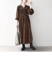 《予約》SHIPS any:〈手洗い可能〉ポリエステル ベロア 刺繍 タック フレア ワンピース