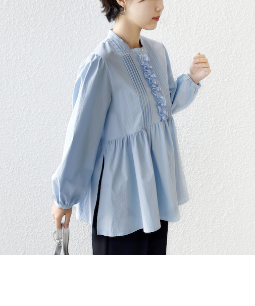 《予約》【WEB限定】〈手洗い可能〉フリル 刺繍 ペプラム ブラウス