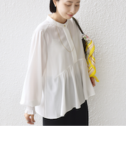 《予約》【WEB限定】〈手洗い可能〉ドット 花柄 袖 シャーリング ブラウス