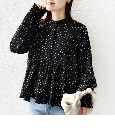 《予約》【WEB限定】〈手洗い可能〉ドット 花柄 袖 シャーリング ブラウス