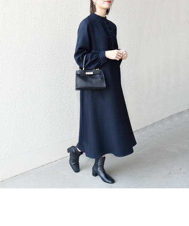 《予約》SHIPS any:〈洗濯機可能〉ダブルクロス フリル パフ スリーブ ワンピース［NAVY BLUE］