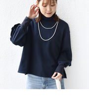 《予約》【WEB限定】〈手洗い可能〉モックネック 袖 フリル デザイン ミニ 裏毛 プルオーバー