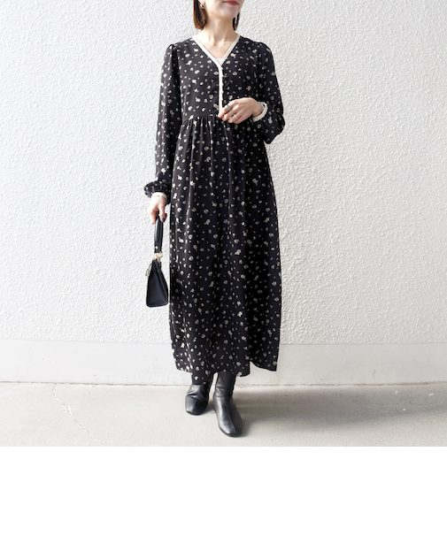 《予約》SHIPS any:〈洗濯機可能〉フラワー プリント ウエストギャザー Vネック ワンピース