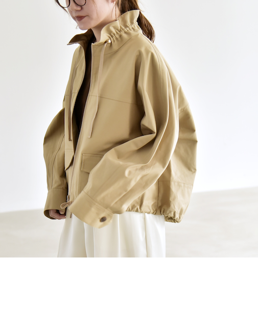 《予約》quaranciel:〈手洗い可能〉ギャザー スタンドカラー ドロスト ショート ブルゾン