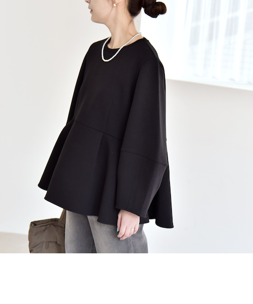 《予約》quaranciel:〈洗濯機可能〉ポンチ ペプラム スウェット プルオーバー