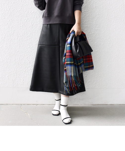〈手洗い可能〉合成皮革 ウエスト ゴム スカート