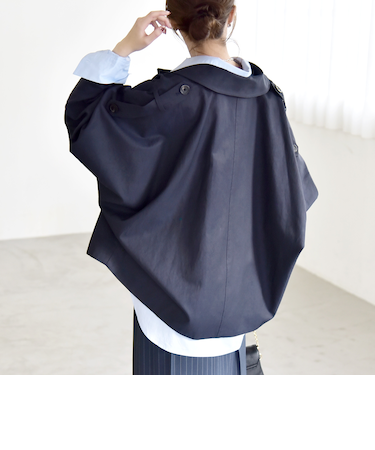 《予約》quaranciel: ドルマンスリーブ ショート トレンチ コート