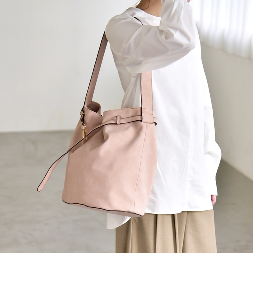 《予約》quaranciel: ワンハンドル ベルトデザイン トート バッグ