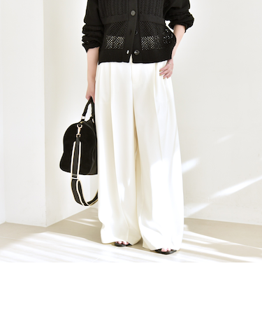 《予約》quaranciel:〈手洗い可能〉サテン センタープレス ハイウエスト ワイド パンツ