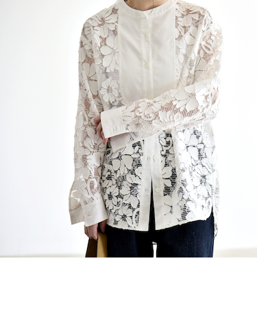 《予約》quaranciel:〈手洗い可能〉デニム フラワー レース バンドカラー シャツ