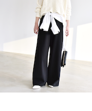 《予約》quaranciel:〈洗濯機可能〉ライト ポンチ ロゴ刺繍 スウェット パンツ