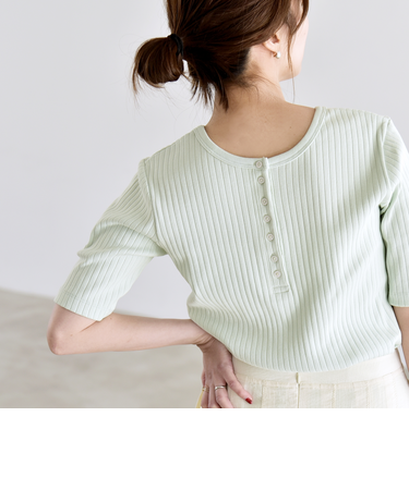 《予約》quaranciel:〈洗濯機可能〉テレコ リブ 2way ヘンリーネック TEE