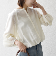《予約》SHIPS any:〈洗濯機可能〉シアー クルーネック ボリューム スリーブ ブラウス