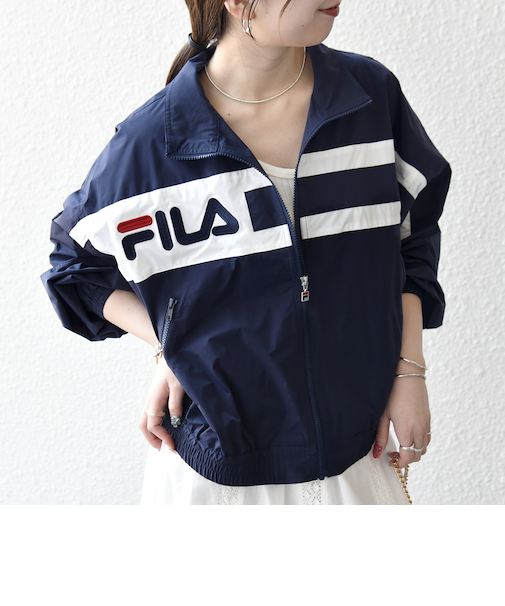 《予約》【SHIPS any別注】FILA:〈洗濯機可能〉スタンドカラー ジップ ライン ブルゾン