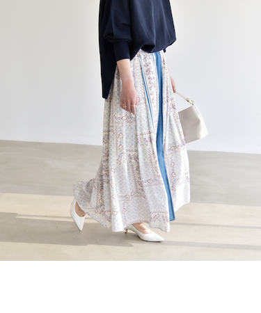 《予約》quaranciel:〈洗濯機可能〉フラワー スカーフ プリント ギャザー フレア スカート