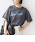 《予約》【WEB限定】バック タック ショート スリーブ ロゴ プリント TEE