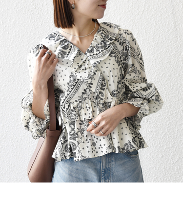 《予約》SHIPS any:〈洗濯機可能〉バンダナ プリント カシュクール フリル ブラウス