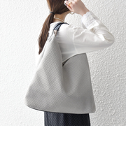 《予約》SHIPS any: A4 Vカット バイカラー トート バッグ