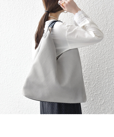 《予約》SHIPS any: A4 Vカット バイカラー トート バッグ