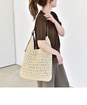 《予約》quaranciel: バックル ショルダー ペーパー トート バッグ（A4対応）