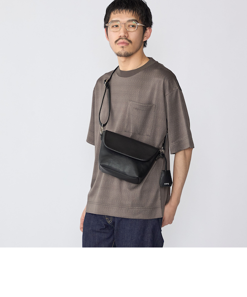 【WEB限定】SHIPS: 合成皮革 ミニ フラップ ショルダーバッグ