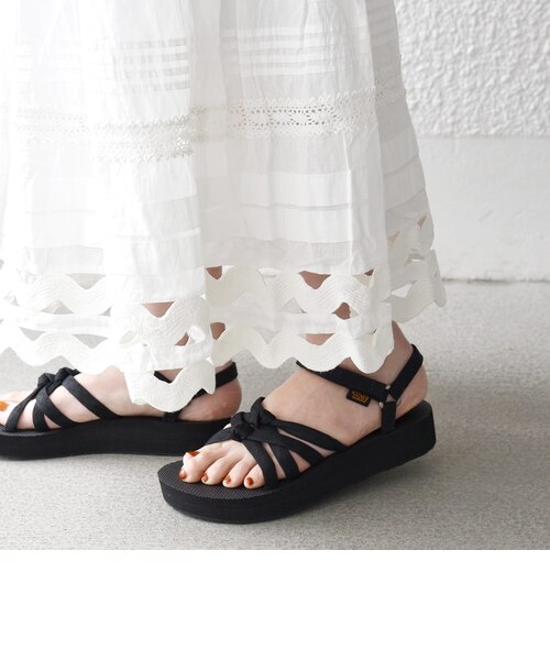 TEVA: MIDFORM KENA SLIM ストラップ サンダル｜シップスの通販｜&mall