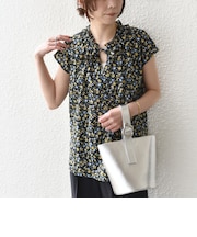 《予約》SHIPS Colors:〈手洗い可能〉フルーツ プリント フリルネック ブラウス◆