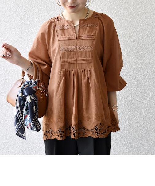 《予約》SHIPS any:〈手洗い可能〉コットン レース ヘム キーネック ギャザー ブラウス