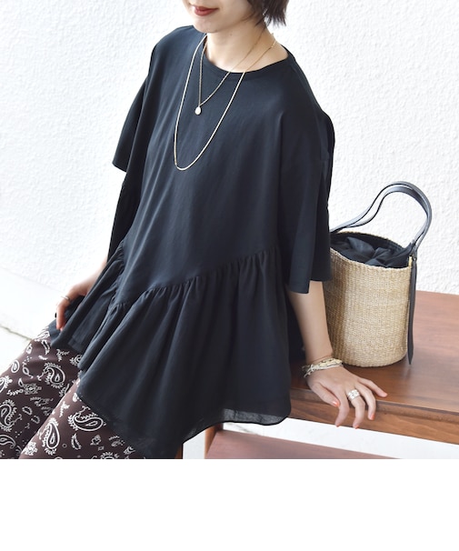 《予約》【WEB限定】〈手洗い可能〉ランダム ギャザー ドッキング TEE