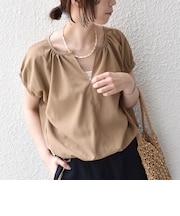 《予約》SHIPS Colors:〈汗染み軽減・吸水速乾〉ASSET(TM) ギャザー ブラウス◆