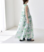 《予約》quaranciel:〈洗濯機可能〉ボタニカル プリント クルーネック ギャザー ワンピース