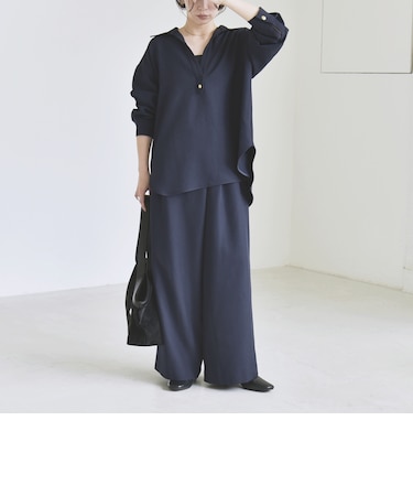 《予約》quaranciel:〈洗濯機可能〉ウールライク Vネック スキッパー シャツ & ワイド パンツ セットアップ