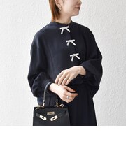 《予約》SHIPS any:〈手洗い可能〉リボン モチーフ スタンドカラー シャツ ブラウス［NAVY BLUE］