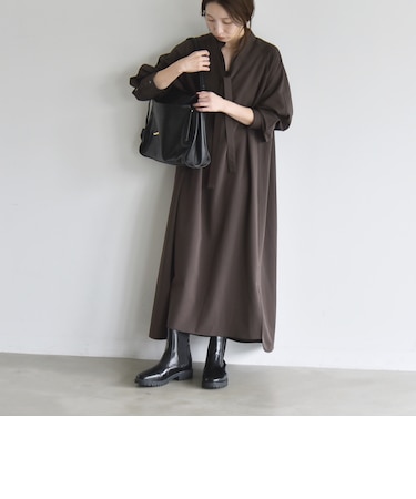 《予約》〈洗濯機可能〉スタンドカラー リボンタイ スキッパー ボリューム ロング ワンピース