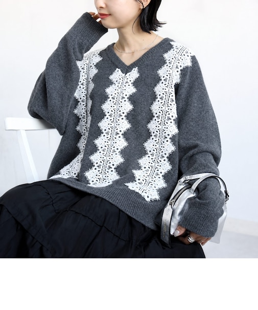 《予約》【WEB限定】〈手洗い可能〉アンゴラ混 レース コンビ Vネック ニット プルオーバー