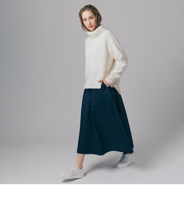 ミドルゲージタートルネックニットセーター