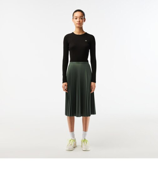 プリーツスカート