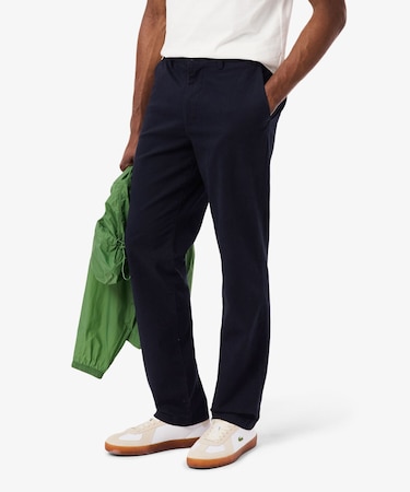 レギュラーフィットテーパードストレッチチノパンツ