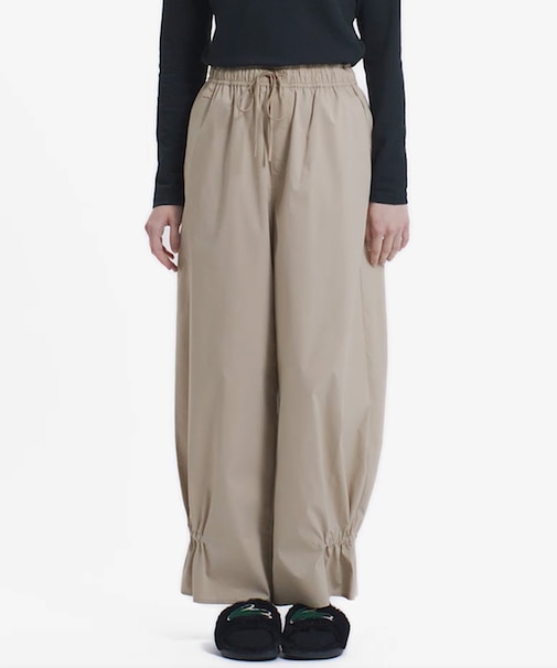 裾ギャザーストレッチワイドパンツ