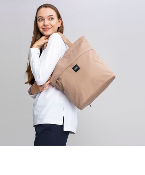 ナターシャ トート