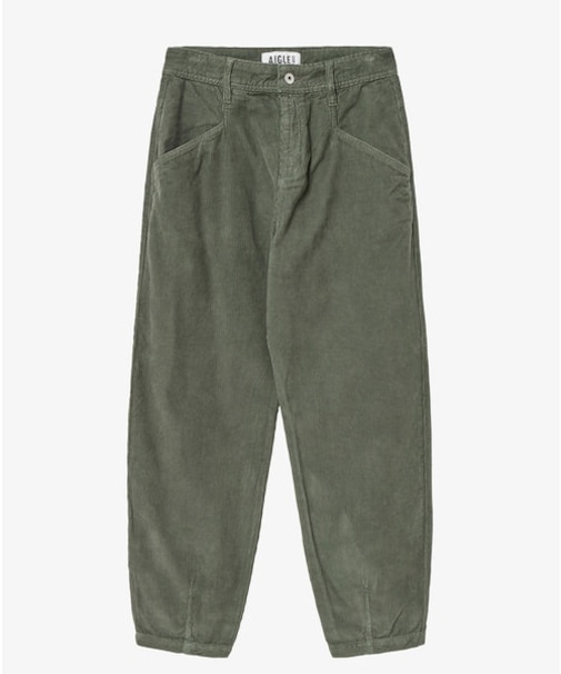 テーパードコーデュロイパンツ