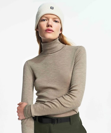 メリノウールブレンドタートルネックニット