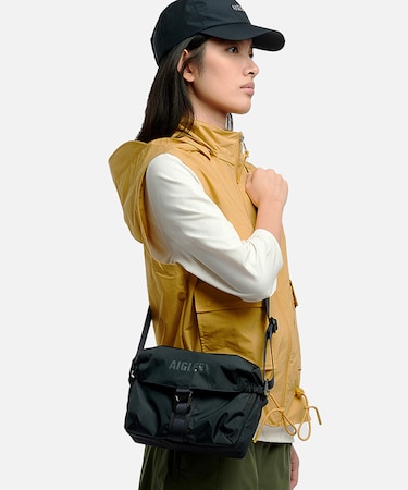 撥水 アーバン ショルダーバッグ 3L