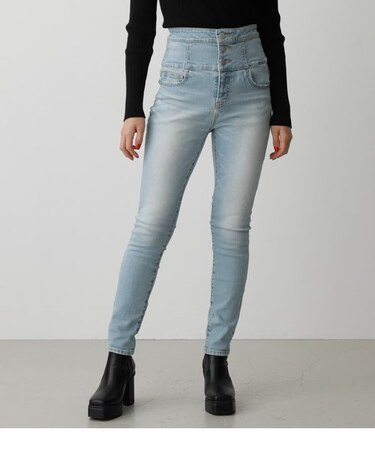 HI-WAIST BUTTON DENIM SKINNY２