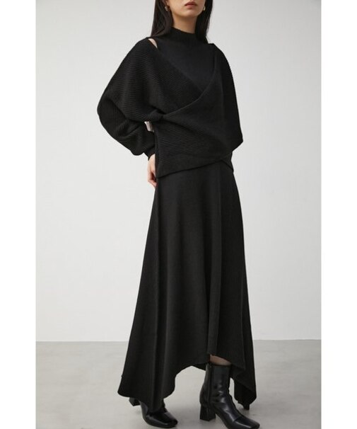 IRREGULAR HEM FLARE SET OP