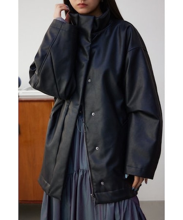 フェイクレザーミドルコート