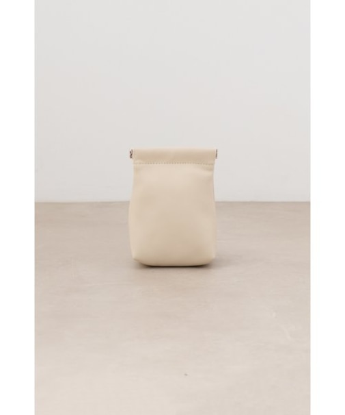 フェイクレザーバネクチポーチ