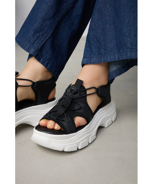 スポーティーサンダル